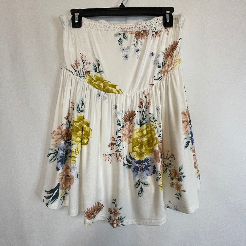 Torrid Knit cream floral strapless top